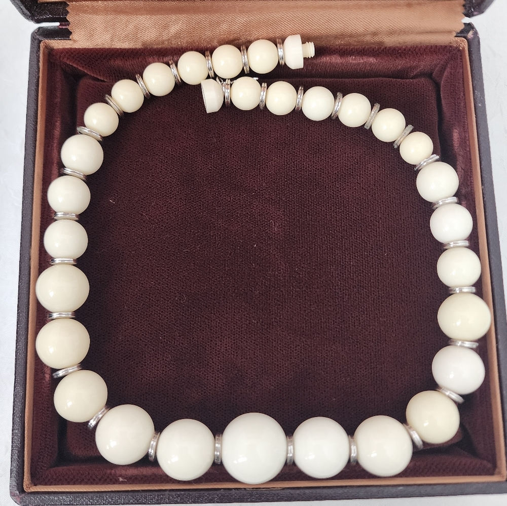 Auth YSL Yves Saint Laurent Classic Retro Short Necklace - Picture 5 of 7